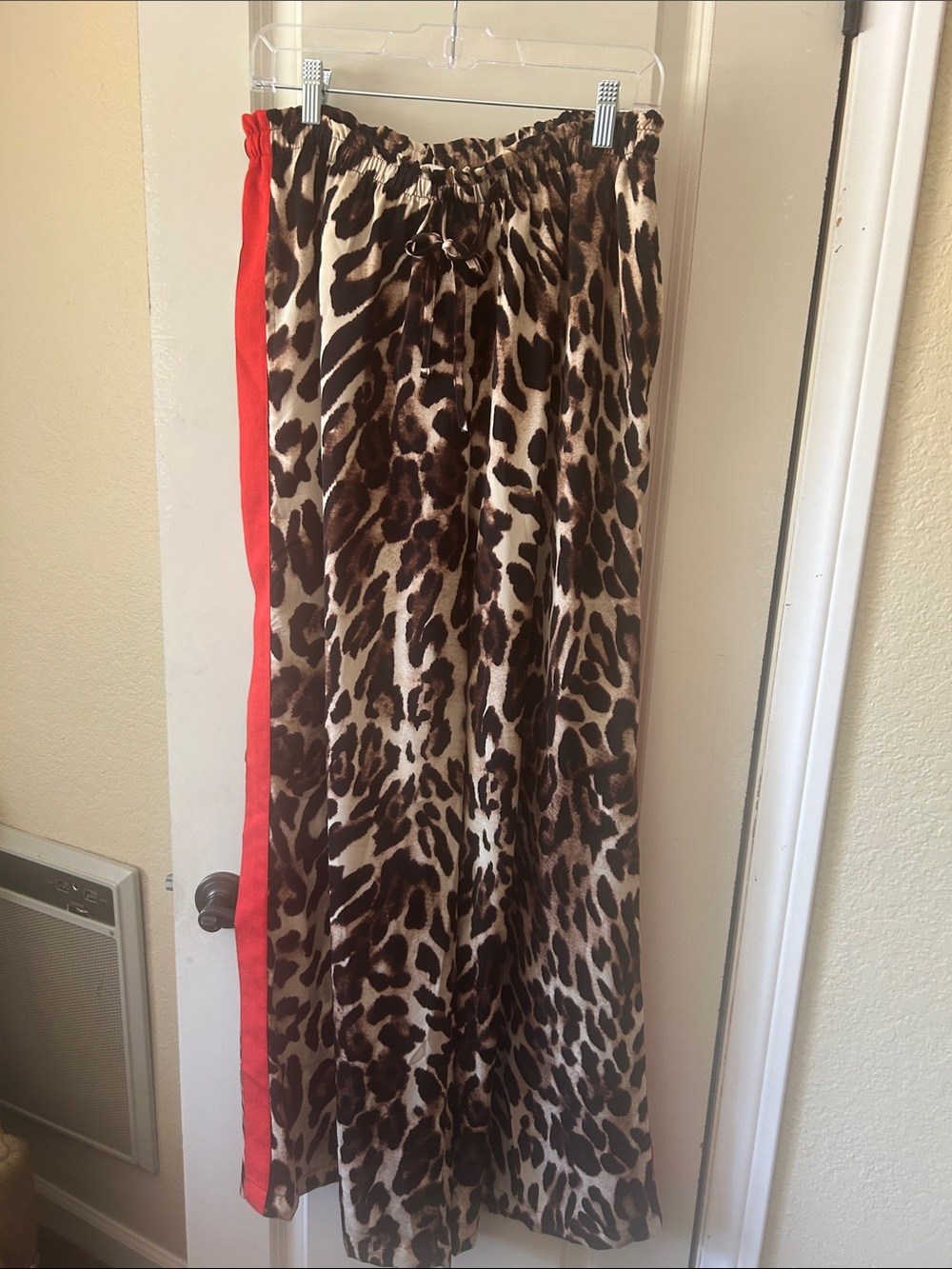 Q2 Leopard-Print Wide Leg Pants with Red Side Stripe